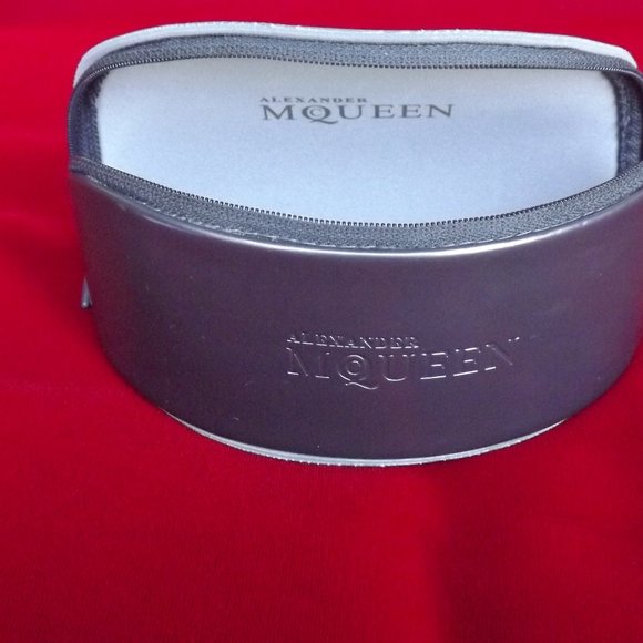 VINTAGE McQueen sunglasses UNISEX - Picture 3 of 16
